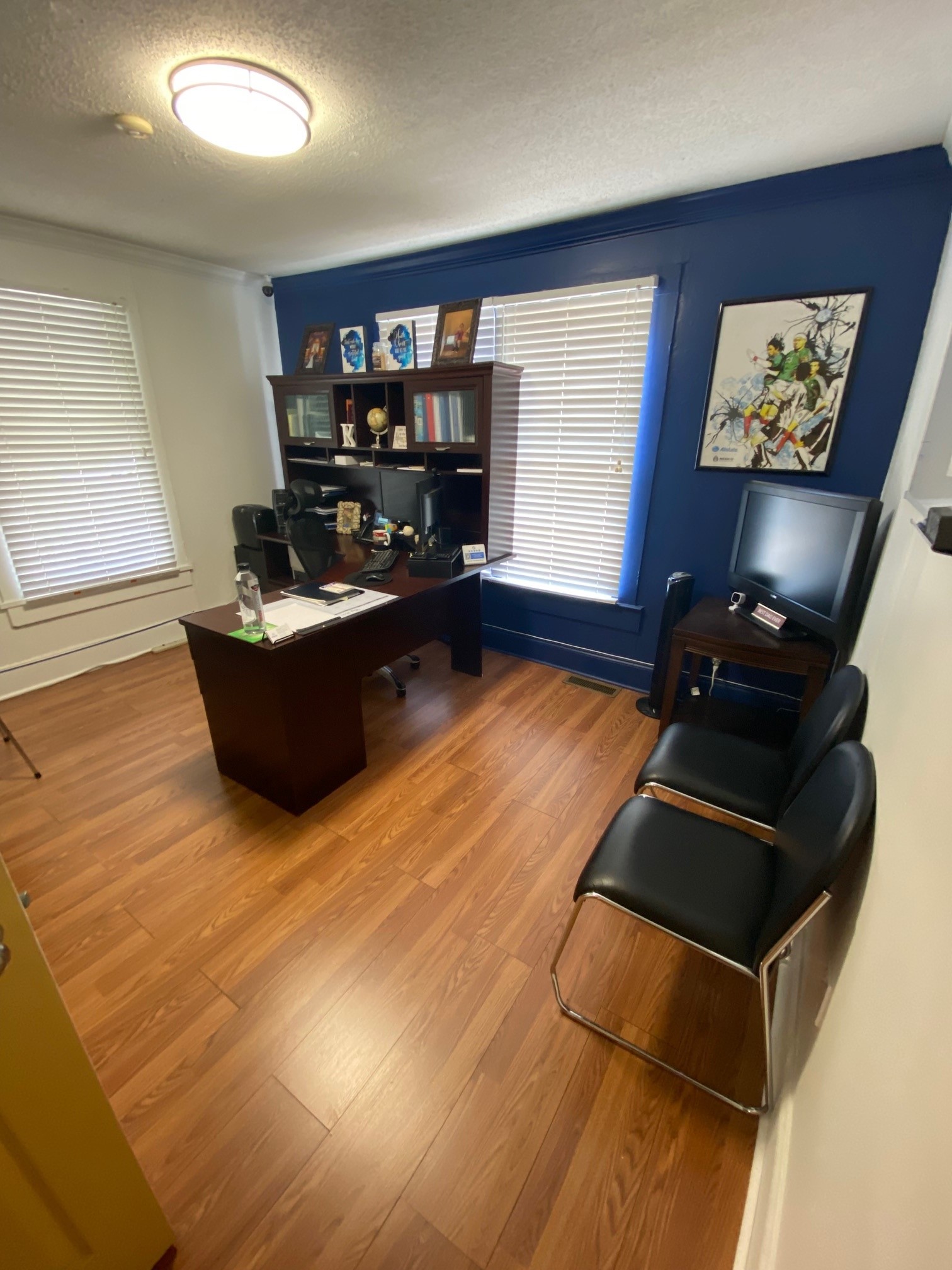 Photo gallery image