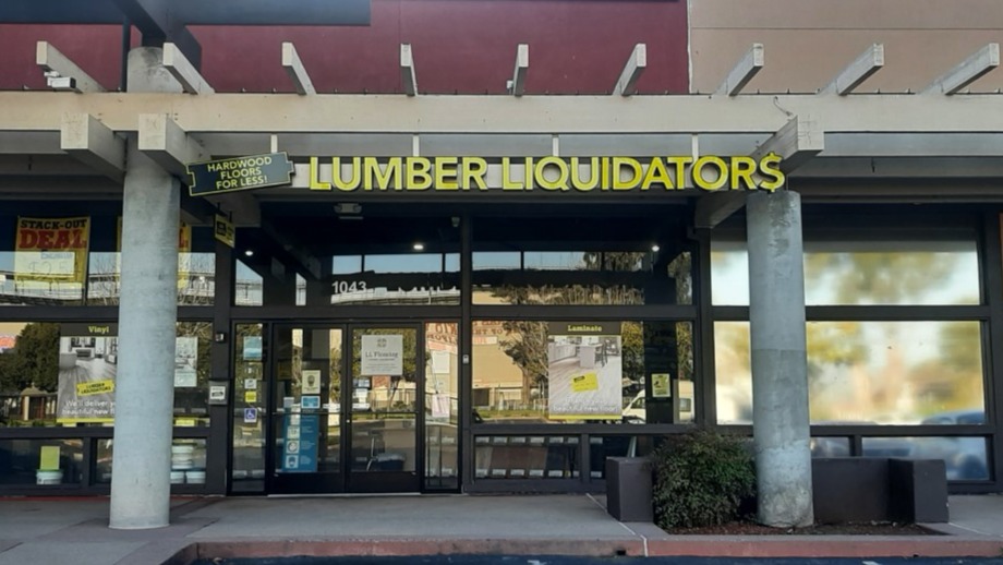 LL Flooring #1389 Salinas | 1043 N Main Street | Storefront