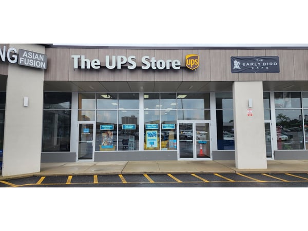 Facade of The UPS Store East Meadow