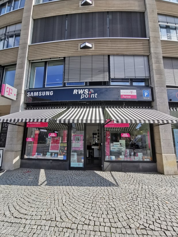 Store photo