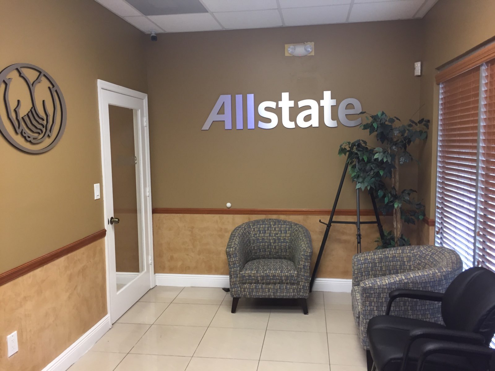 Photo gallery image