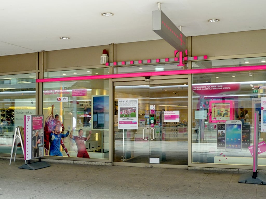Store photo