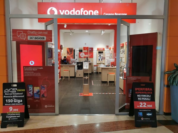 Vodafone Store | Auchan Cesano Boscone
