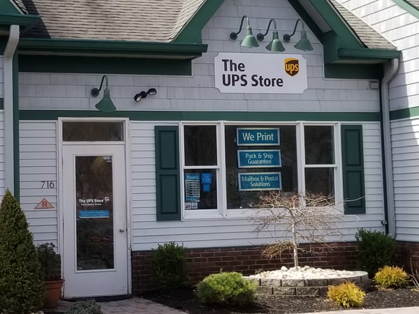 Facade of The UPS Store Lincroft
