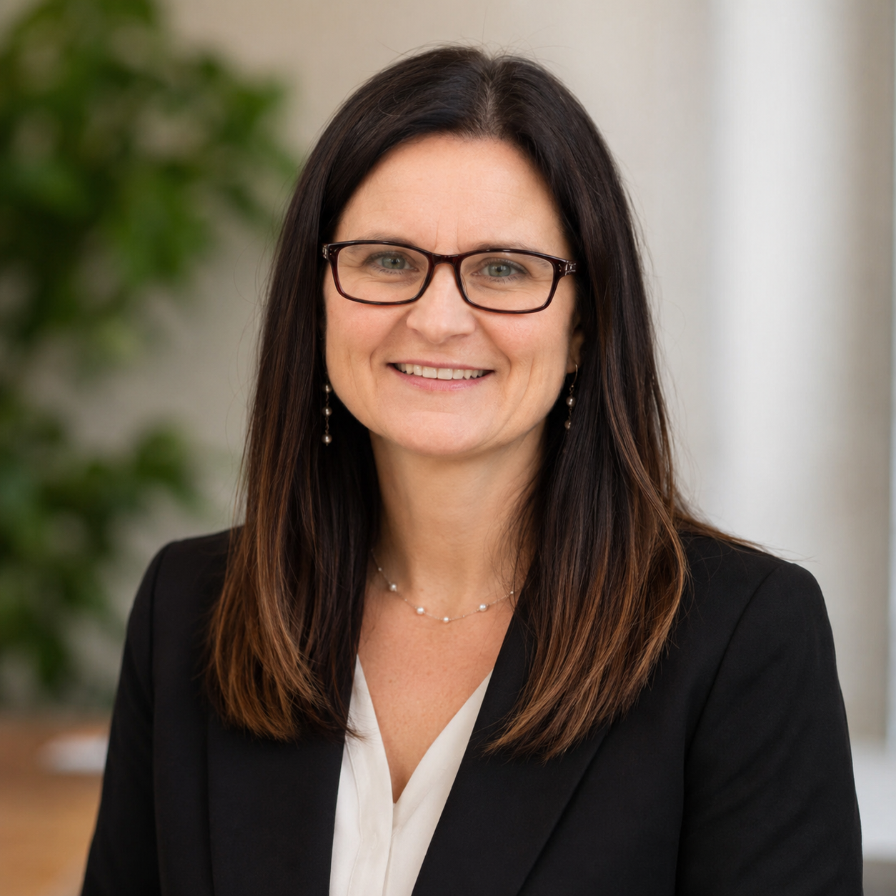 Summer Martin - Sales Agent and Staff Training