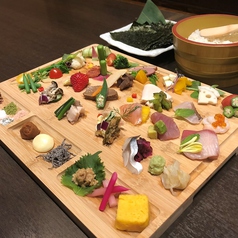 《ディナーや女子会に◎》SNS映え!30種の具材で作る『パレット手巻き寿司』 4品2480円⇒1980円