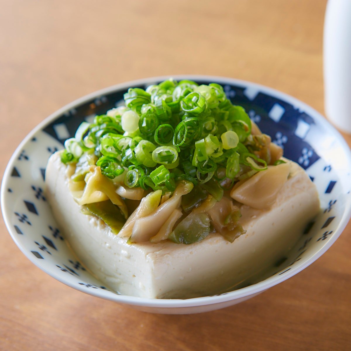 冷奴三種の葱のせ