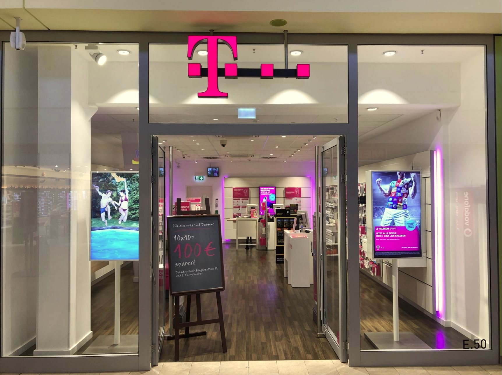Store photo