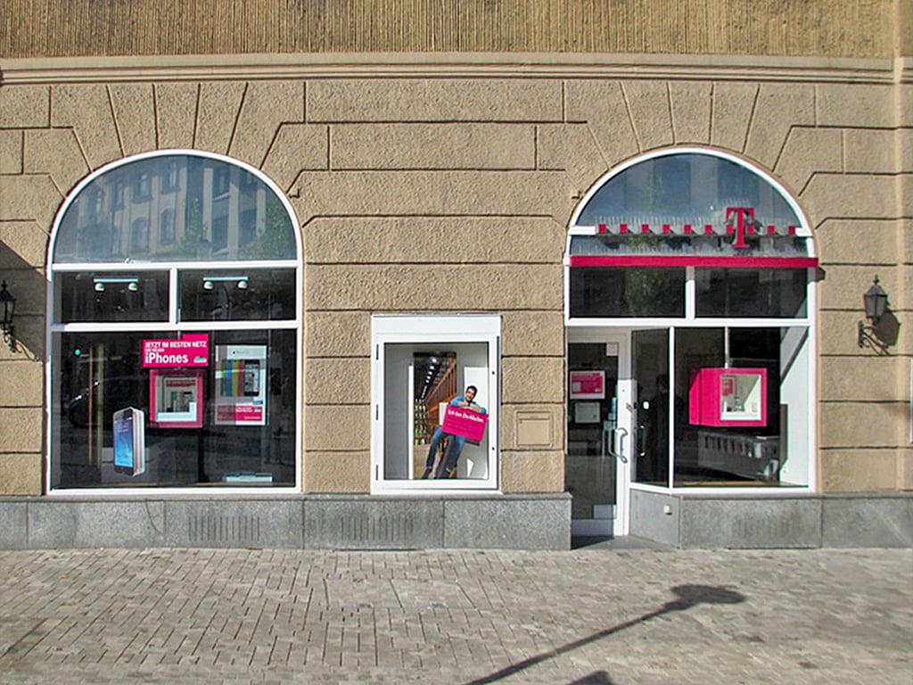 Store photo