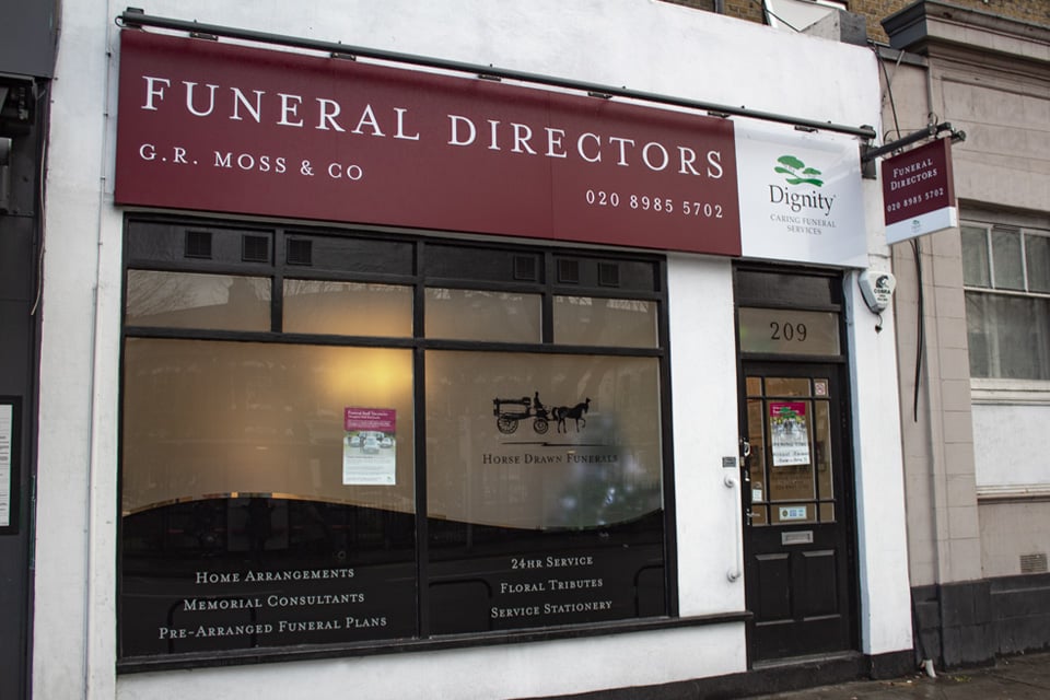 G R Moss & Co Funeral Directors in Clapton