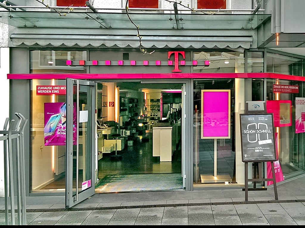 Store photo