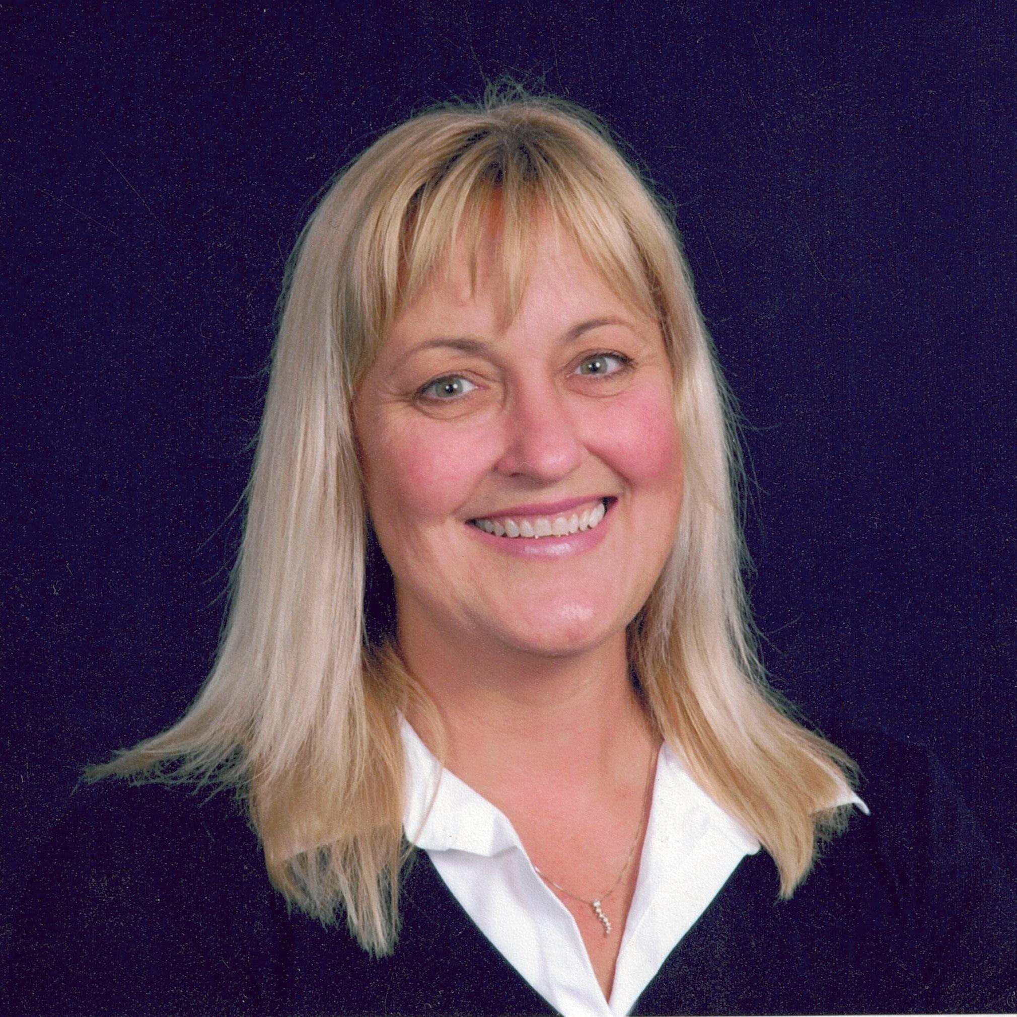 Photo of Laura Humes
