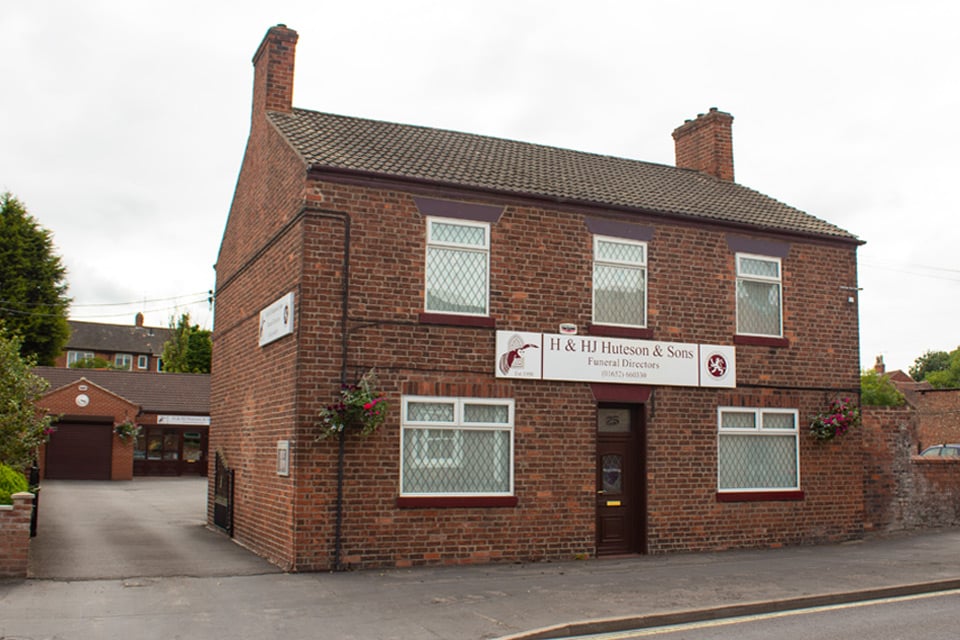 H & HJ Huteson & Sons Funeral Directors in Barton Upon Humber