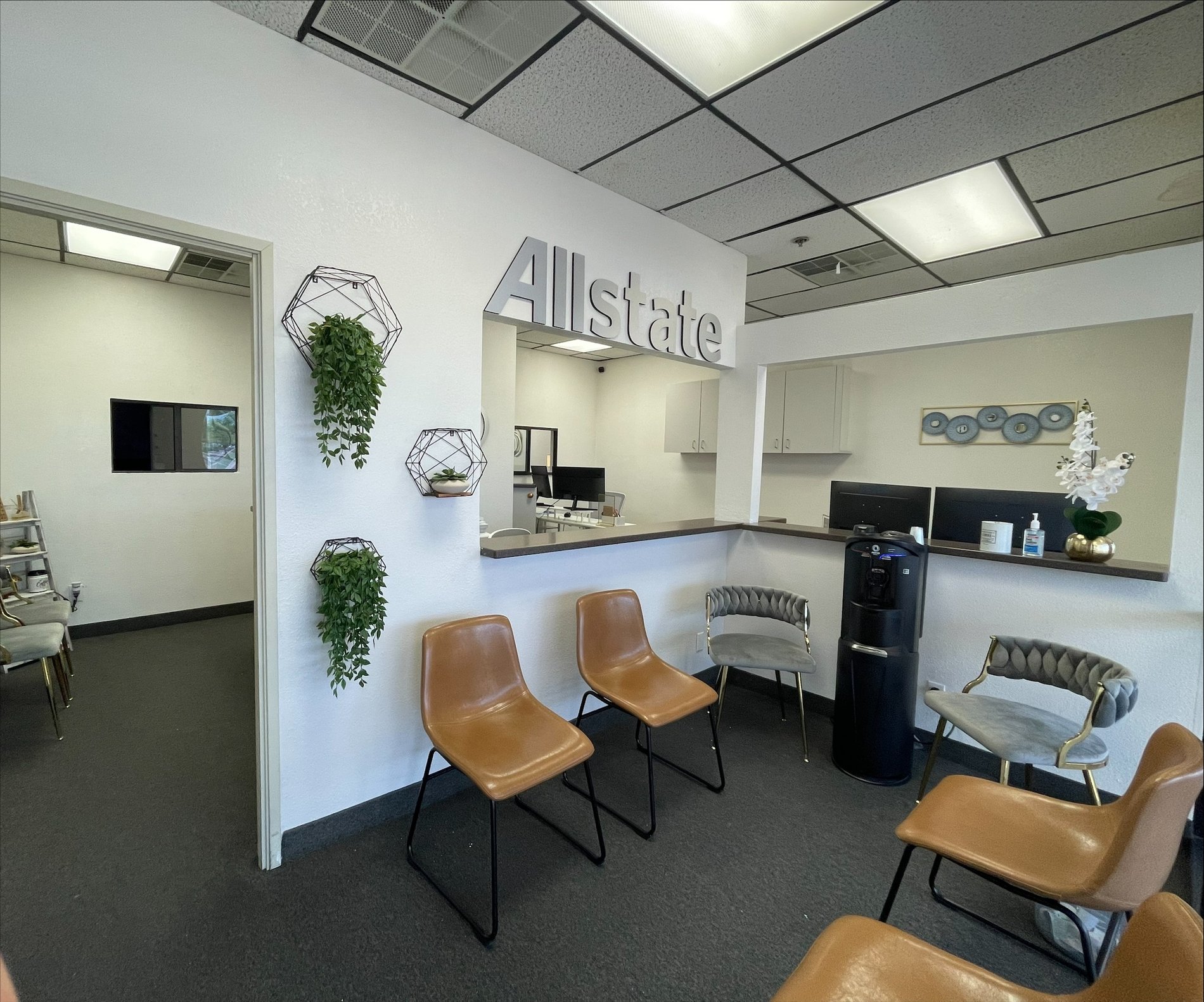 Photo gallery image