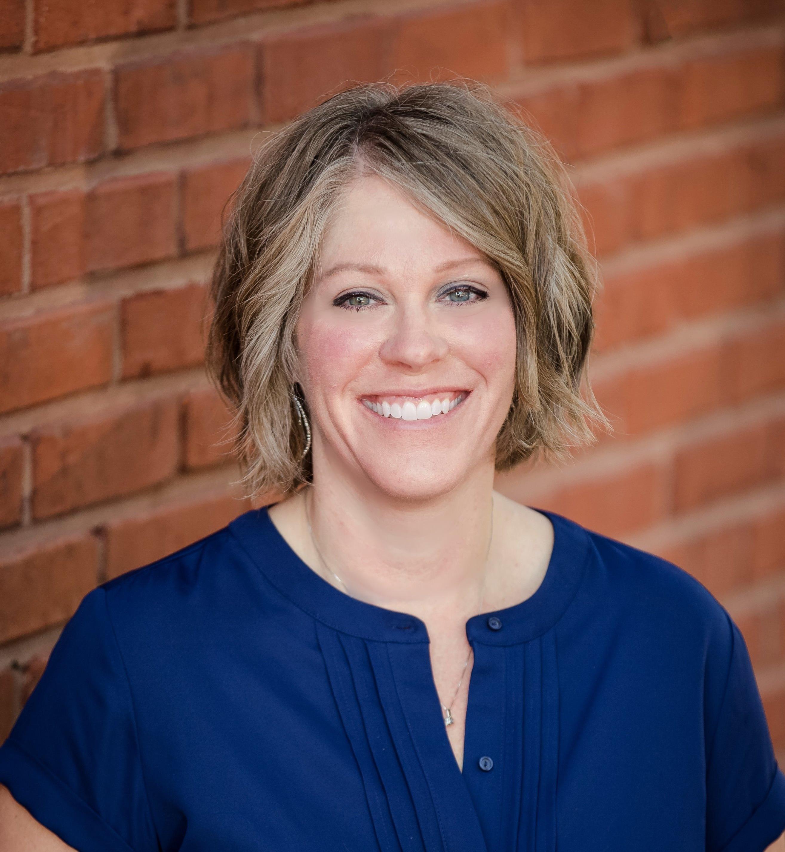Photo of Lori Blau