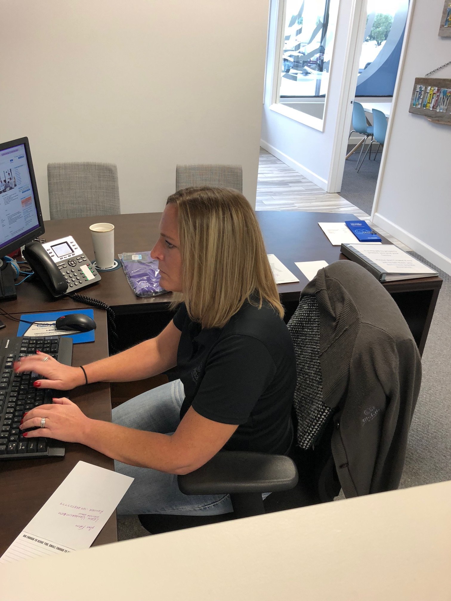 Nikki hard at work helping to protect KS and MO with Home, Auto, Renters, Life and Retirement