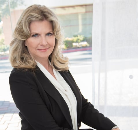 Photo of Rebecca Dickson