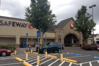 Safeway Store Front Picture at 20685 SW Roy Rogers in Sherwood OR
