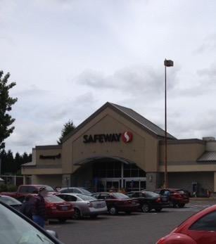 Safeway Store Front Photo at 1535 N 1st St in Stayton OR