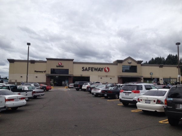 Safeway Store Front Picture at 600 Franklin St in Shelton WA