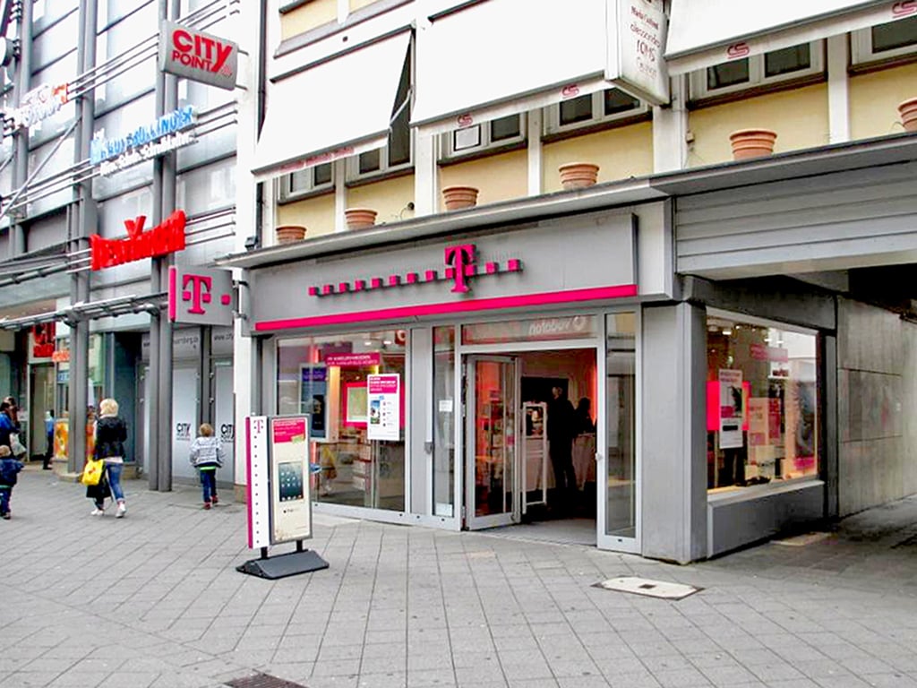 Store photo