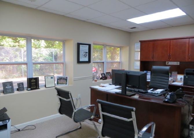 Photo gallery image