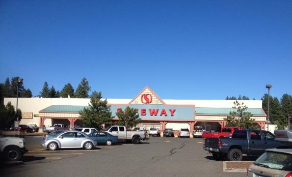 Safeway Store Front Picture at 804 W 1st St in Cle Elum WA