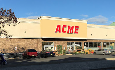Acme Markets store front picture at 614 Clinton St in Hoboken NJ