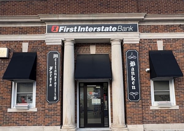 Exterior image of First Interstate Bank in Stanton, IA.