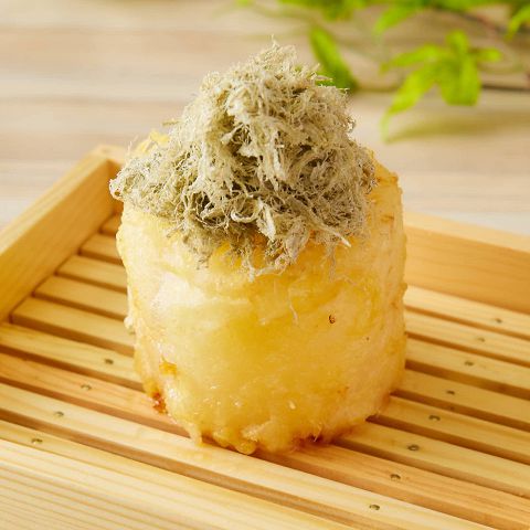 とろろ昆布と煮込み大根