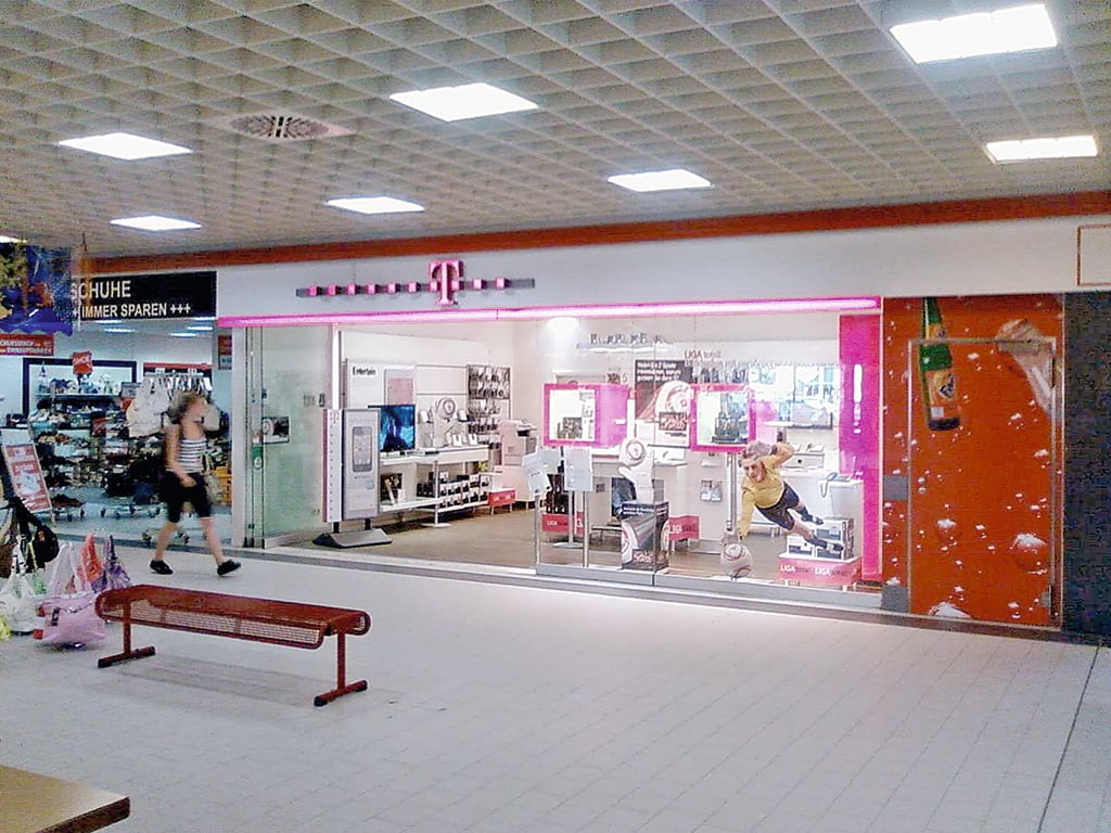 Store photo