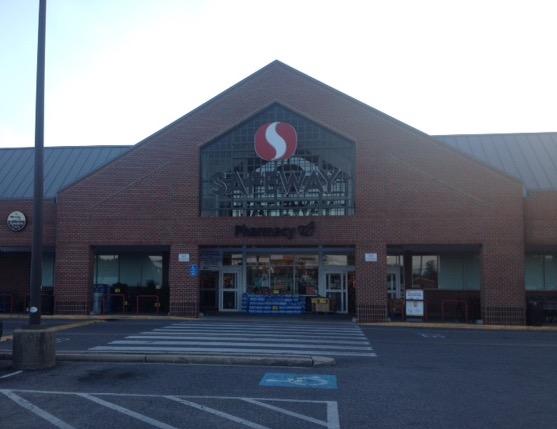 Safeway Store Front Picture at 10276 Southern Maryland Blvd in Dunkirk MD