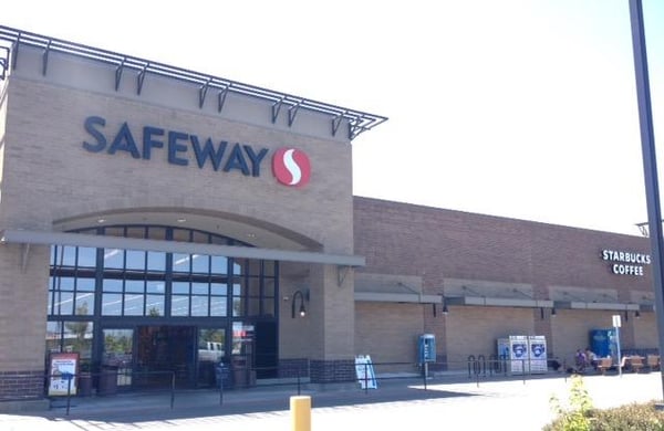 Safeway Store Front Picture at 3250 Leif Erickson Dr in Astoria OR