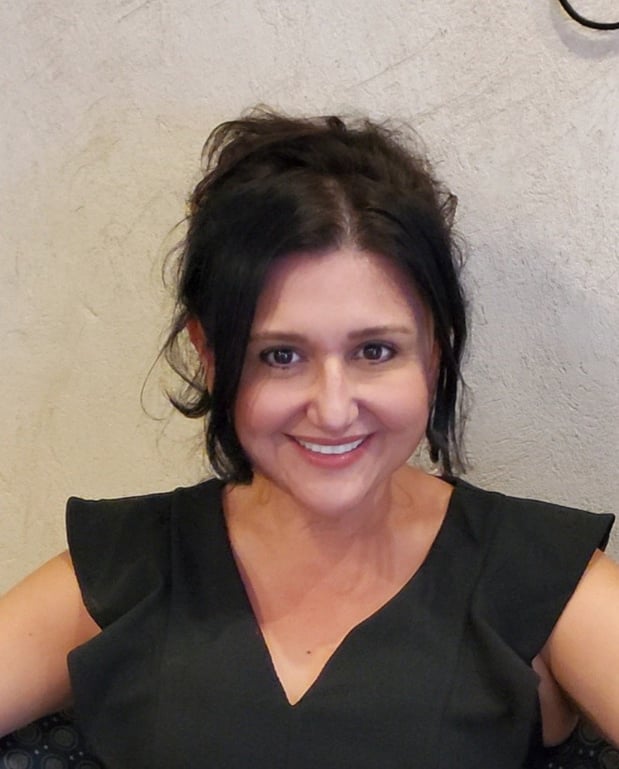 Debra De Leon