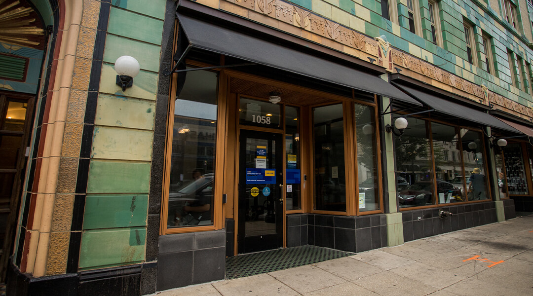 Chicago Bryn Mawr Ave Branch