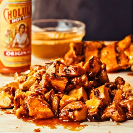 CHOLULA® HOT & SWEET CHICKEN
