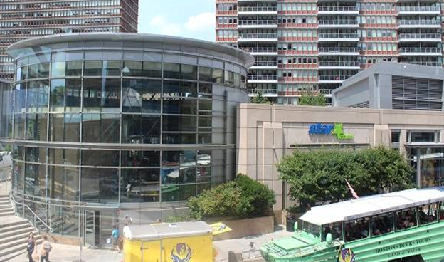 Star Market Store Front Picture at 53 Huntington Ave in Boston MA