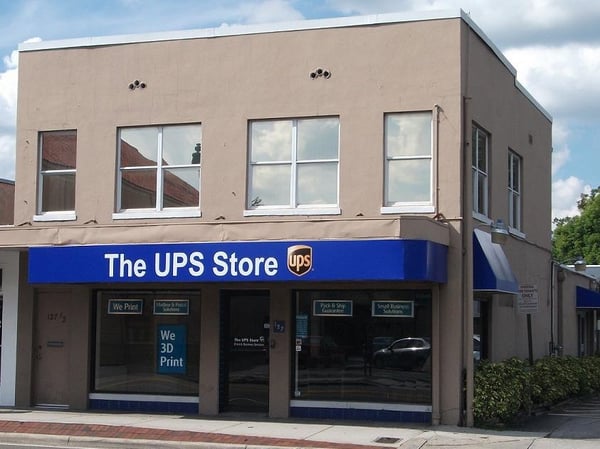 Facade of The UPS Store Winter Park and Rollins