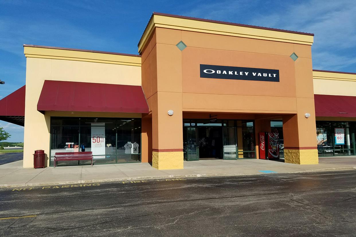 Oakley Store - Indianapolis, IN - Nextdoor