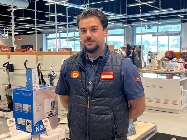Nathan conseiller de vente boulanger châteauroux