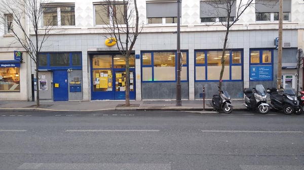 Photo du point La Poste PARIS LOUIS BLANC