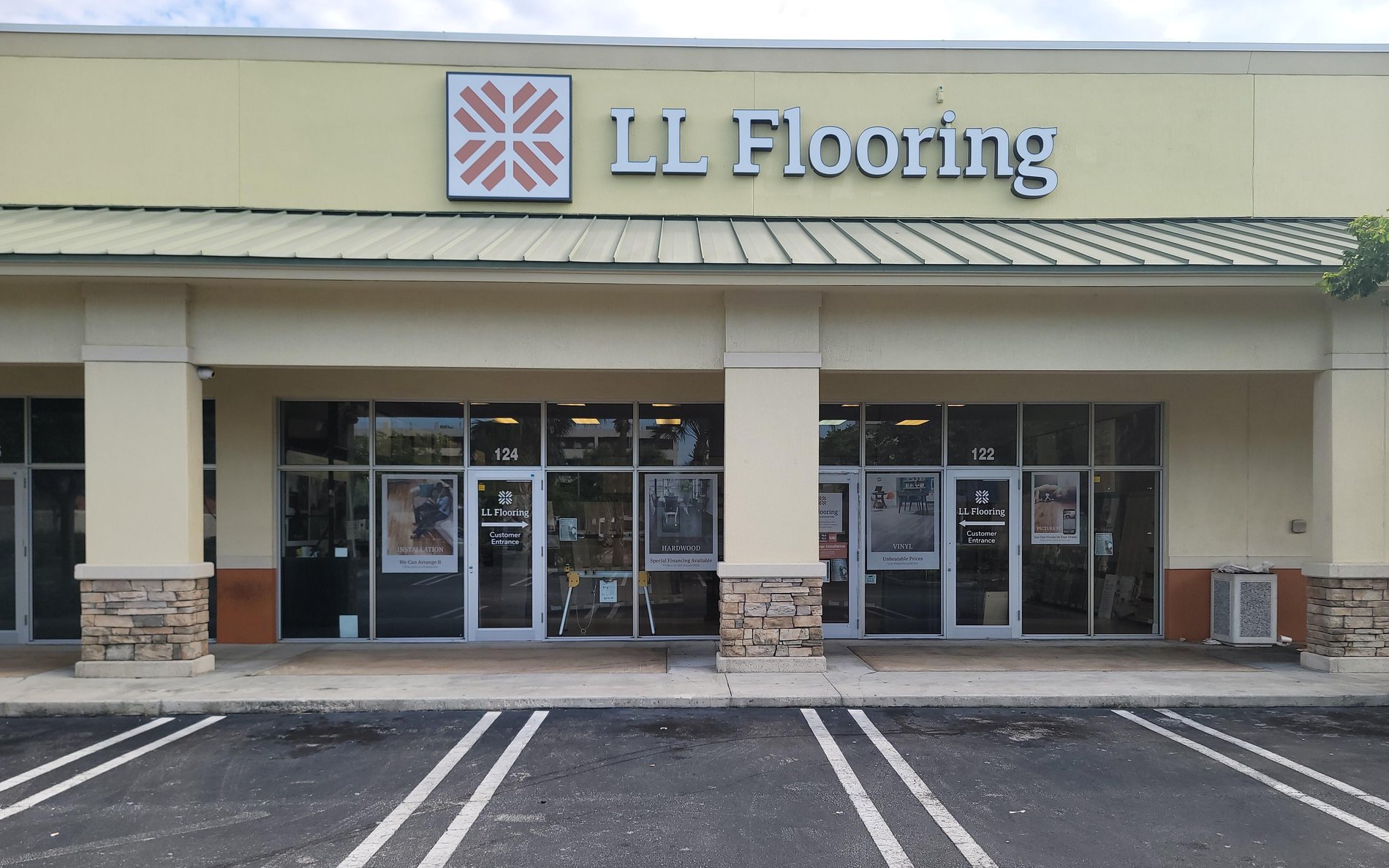 LL Flooring (Lumber Liquidators) 1335 Florida City 33550 S Dixie
