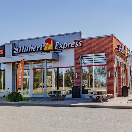 St-Hubert Express - Matane