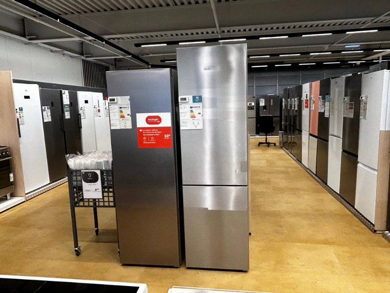 Réfrigérateur combiné Liebherr  Boulanger Grand Vitrolles