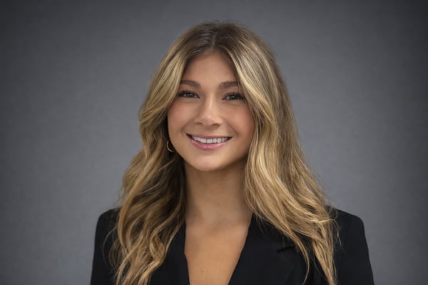 Photo of Claire Llewellyn