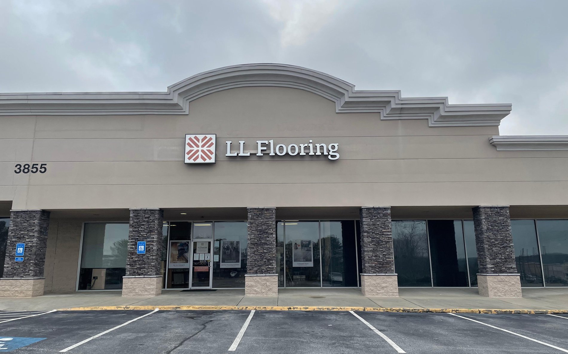 LL Flooring #1159 Duluth | 3855 Venture Drive | Storefront