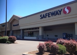 Safeway Store Front Picture at 13719 SE Mill Plain Blvd in Vancouver WA