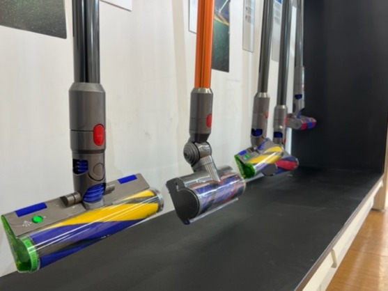 Brosses et accessoires des aspirateurs de chez Dyson  chez Boulanger Creil - Saint Maximin