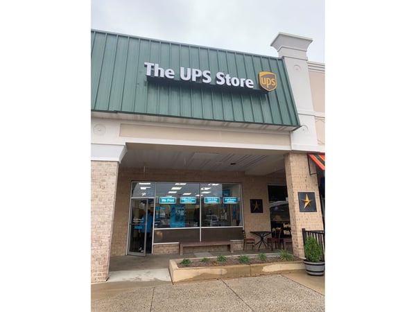 Facade of The UPS Store Pan-Am Shopping Center