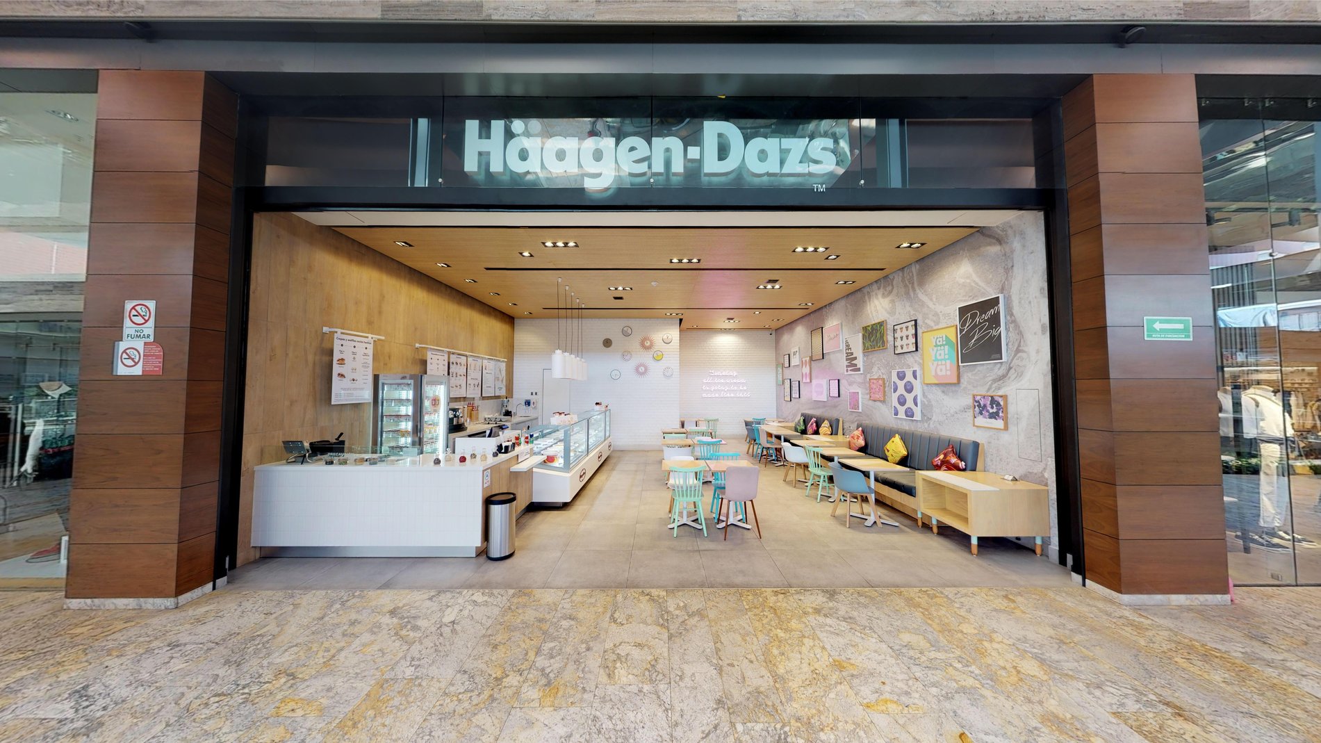 Plaza Satélite (Piso 2) HäagenDazs Tienda & Café Häagen